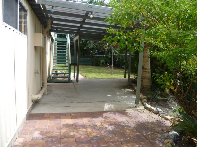 9 Yootha Avenue, Arana Hills QLD 4054