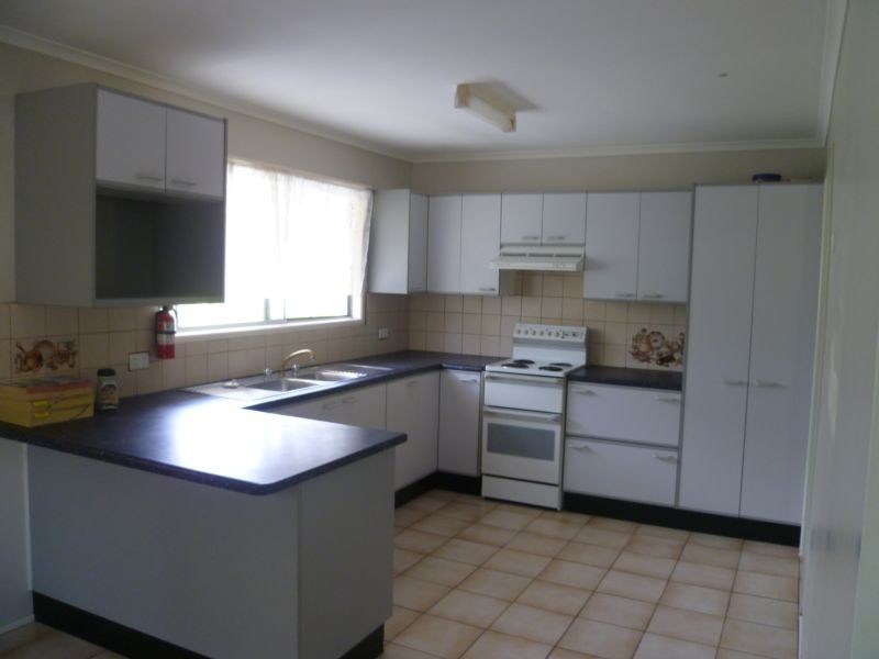 9 Yootha Avenue, Arana Hills QLD 4054