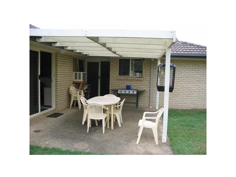 12 Meilland Court, Eatons Hill QLD 4037