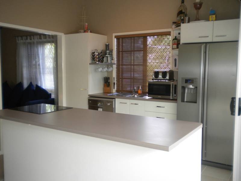 7 Yeerinbool Court, Arana Hills QLD 4054