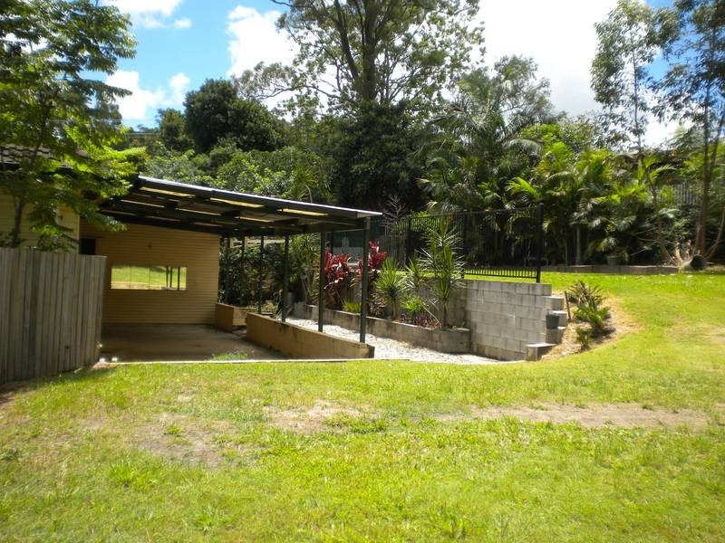 5 Pylara Crescent, Ferny Hills QLD 4055