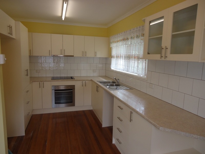 9 Wandearah Crescent, Ferny Hills QLD 4055