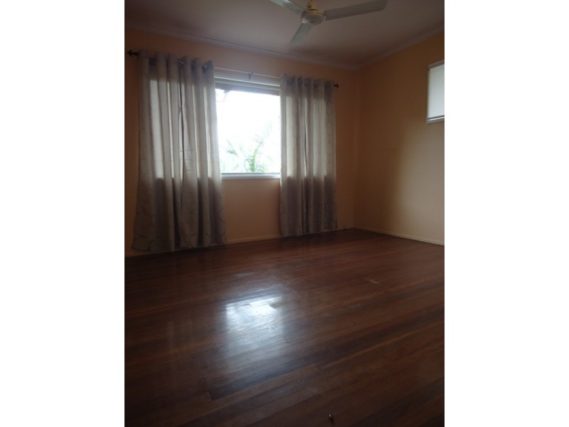 9 Wandearah Crescent, Ferny Hills QLD 4055