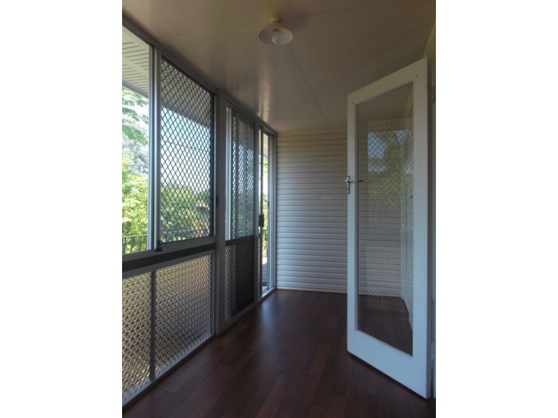 20 Calca Cres, Ferny Hills QLD 4055