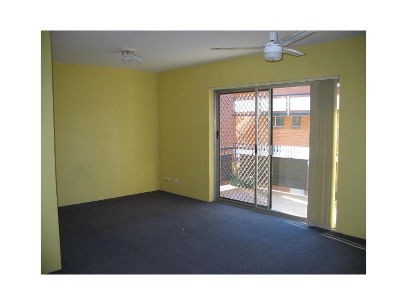 2/125 Brook Street, Windsor QLD 4030