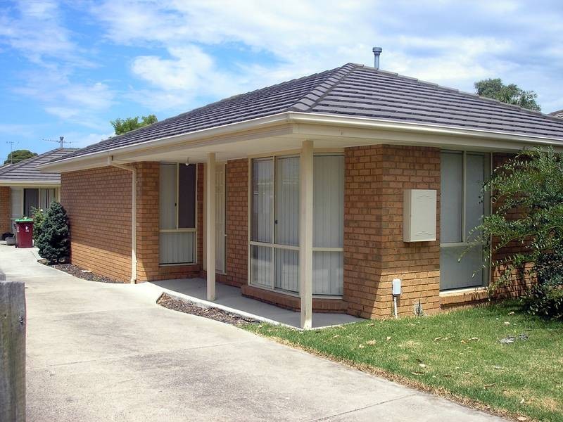 1/32 Taylor Street, Cranbourne VIC 3977