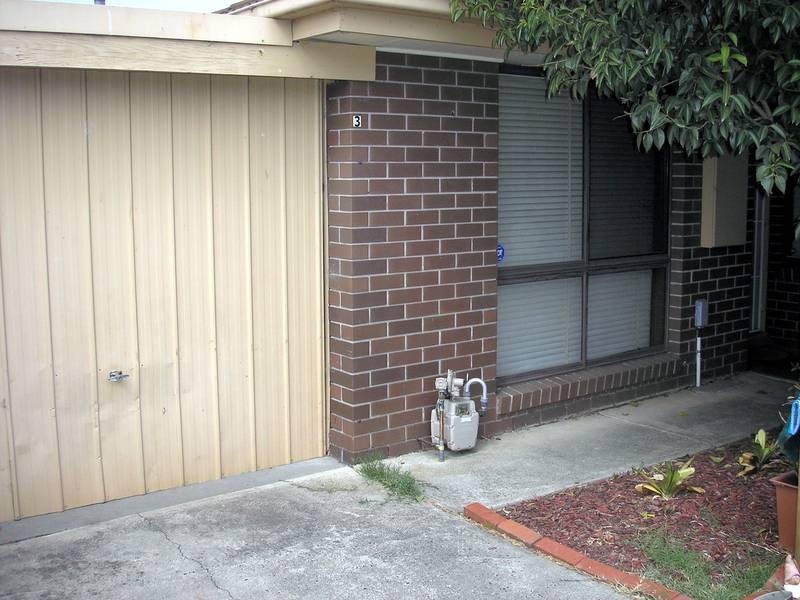 3/22 Walter Street, Cranbourne VIC 3977