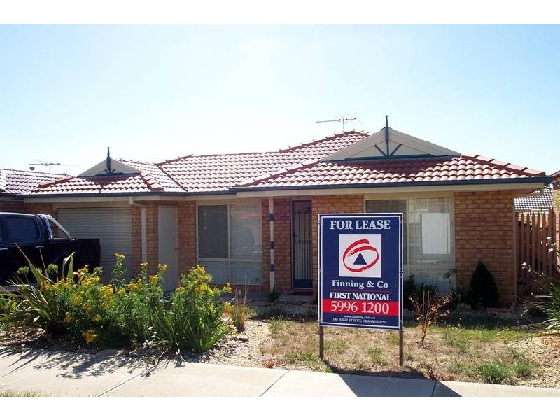 4 Otley Way, Cranbourne VIC 3977