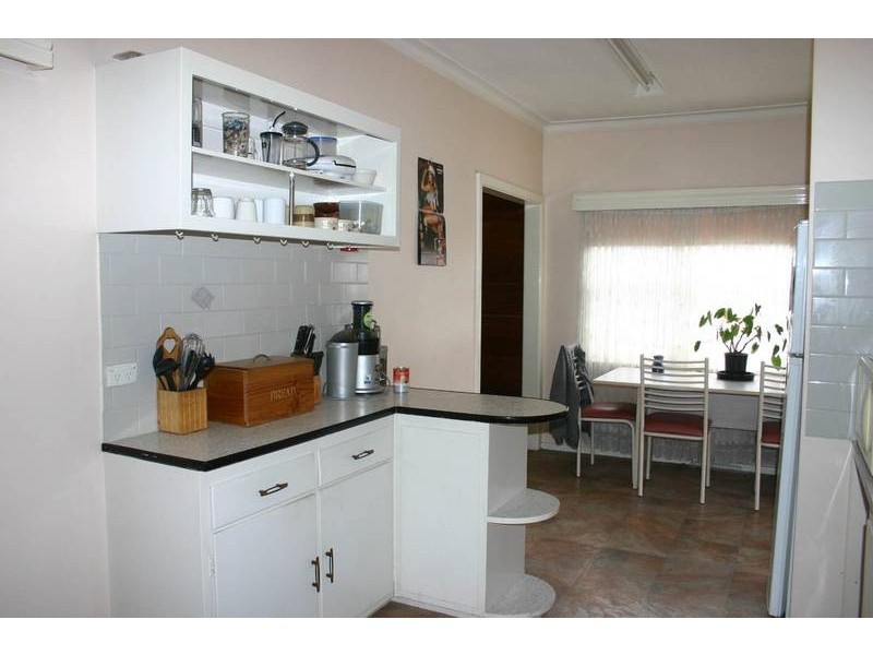 Cranbourne VIC 3977