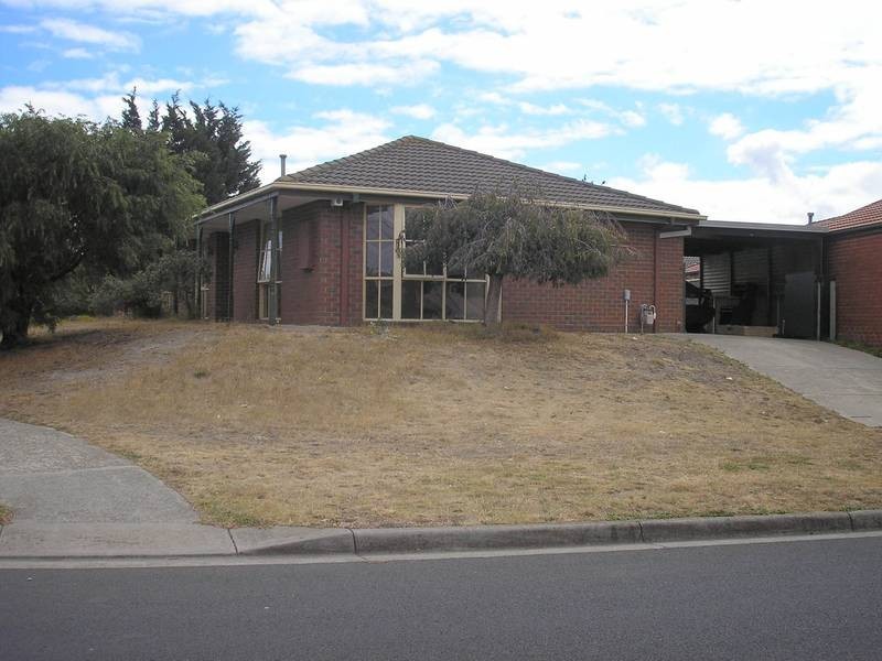 58 Toirram Crescent, Cranbourne VIC 3977