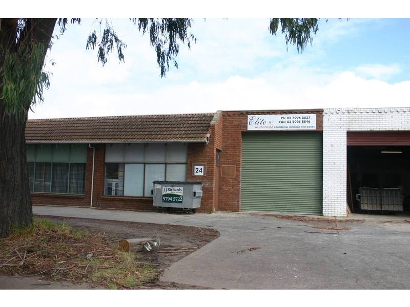 24 Cooper Court, Cranbourne VIC 3977