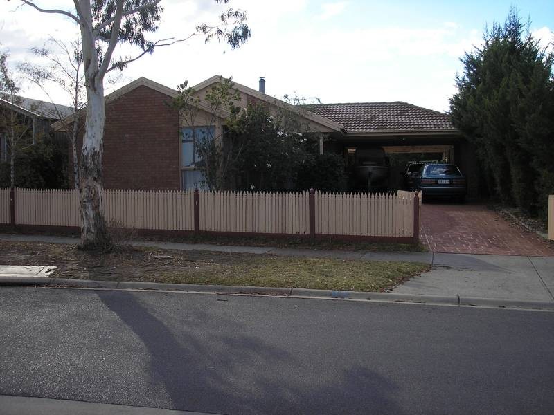 19 James Bathe Way, Narre Warren VIC 3805