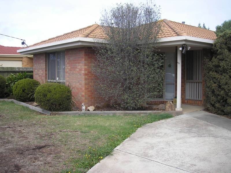 43 Joyce Street, Cranbourne West VIC 3977