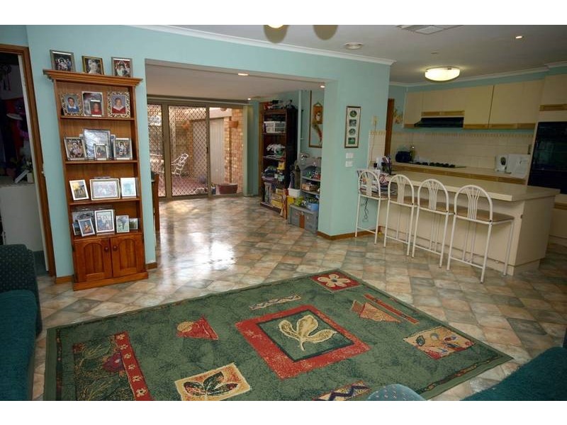 Cranbourne North VIC 3977