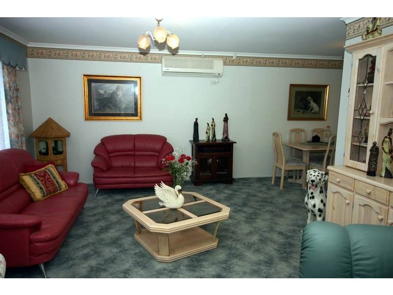 Cranbourne North VIC 3977