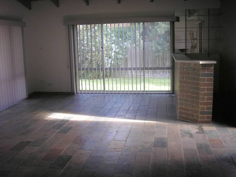 16 Foxglove Court, Cranbourne North VIC 3977