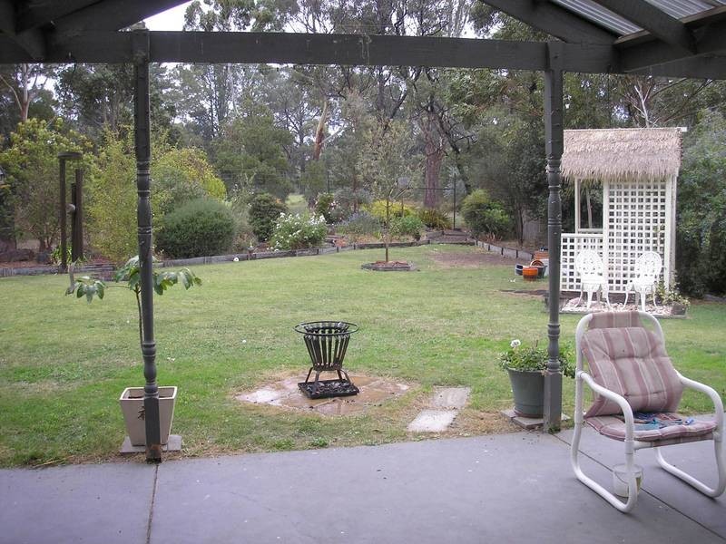 16 Foxglove Court, Cranbourne North VIC 3977