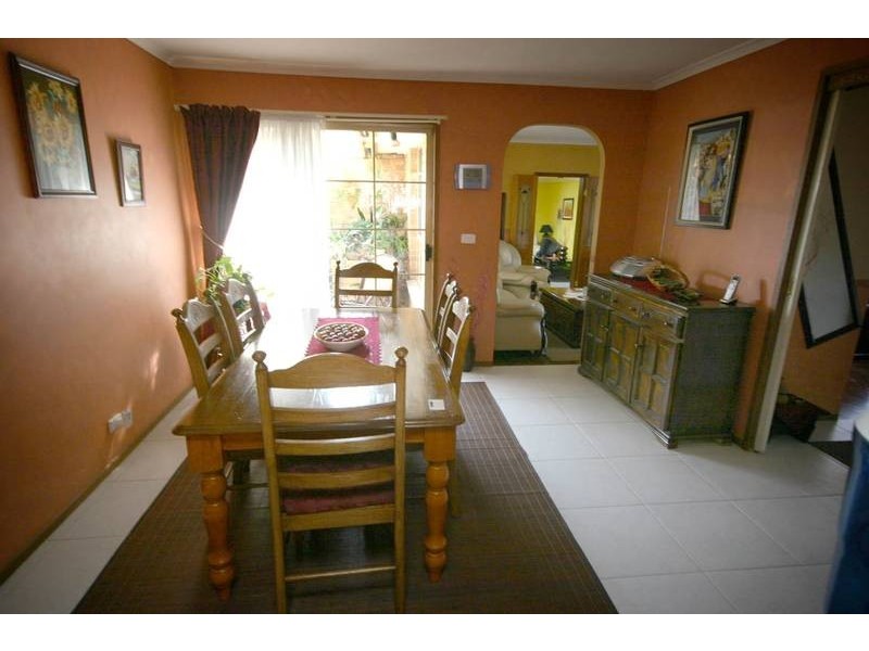 Cranbourne North VIC 3977