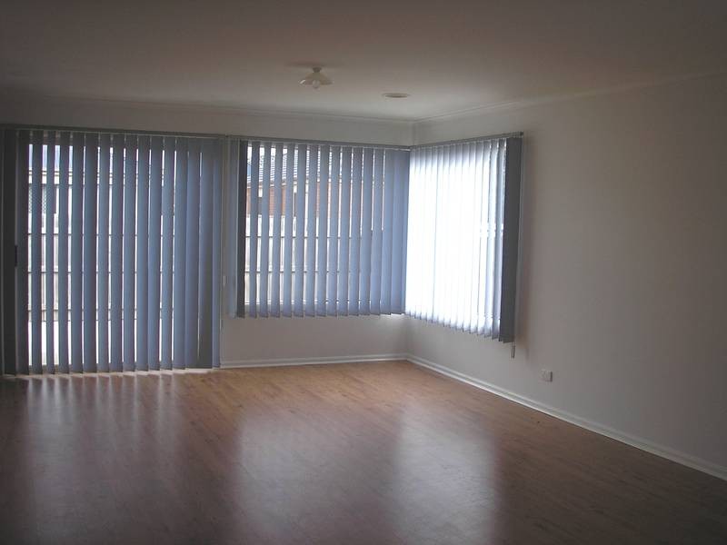 9 Parnell Court, Cranbourne VIC 3977