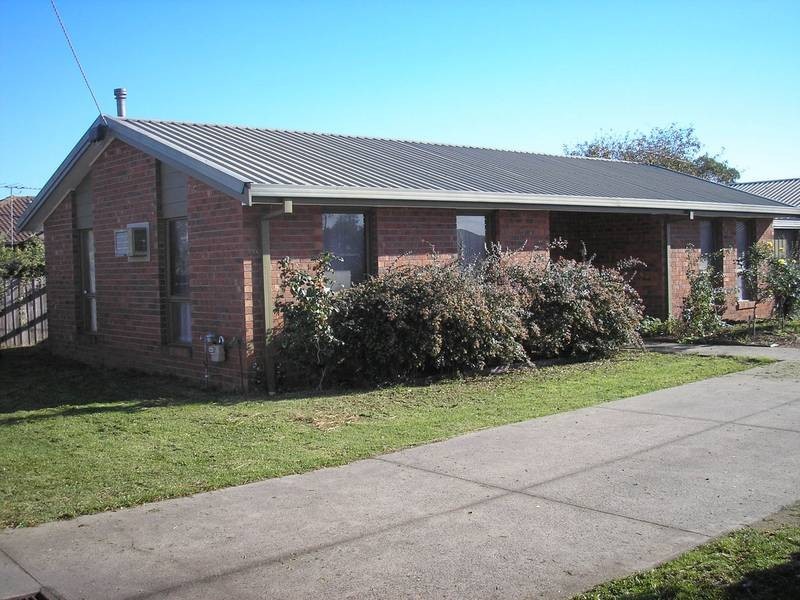 1/9 Normanby Street, Cranbourne VIC 3977