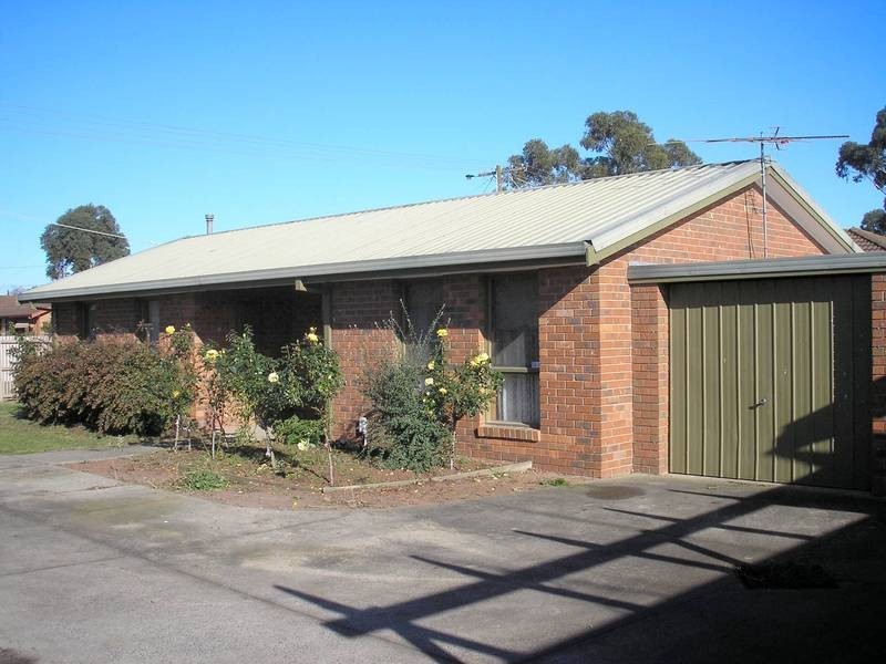 1/9 Normanby Street, Cranbourne VIC 3977
