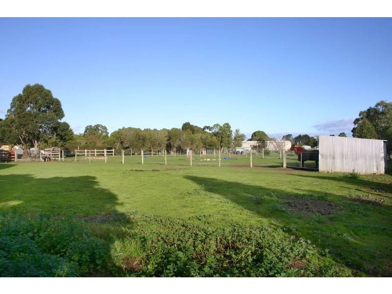 9 Collison Road, Cranbourne VIC 3977
