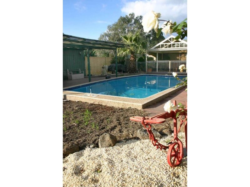 9 Collison Road, Cranbourne VIC 3977