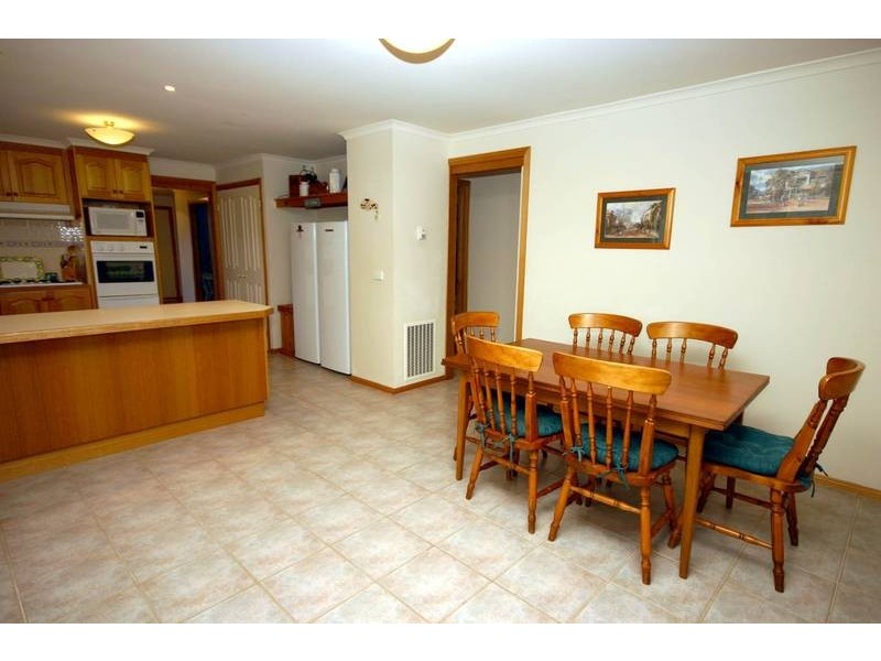 Cranbourne North VIC 3977