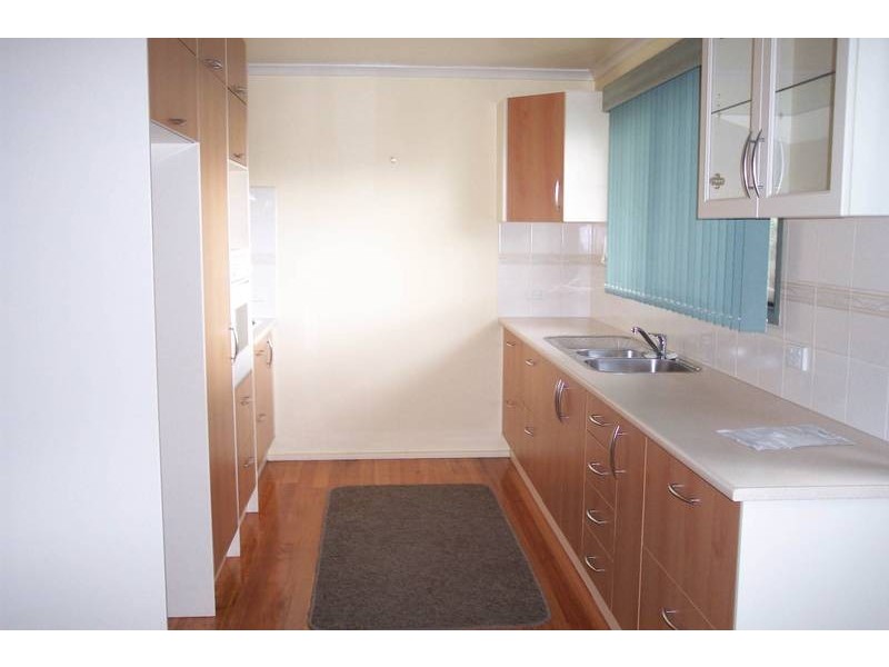 39 Cranbourne Drive, Cranbourne VIC 3977
