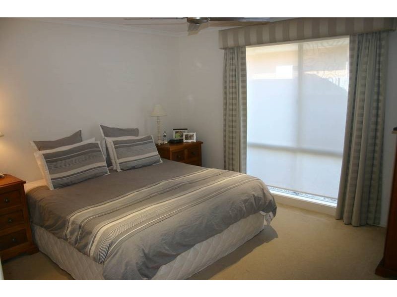 Cranbourne North VIC 3977