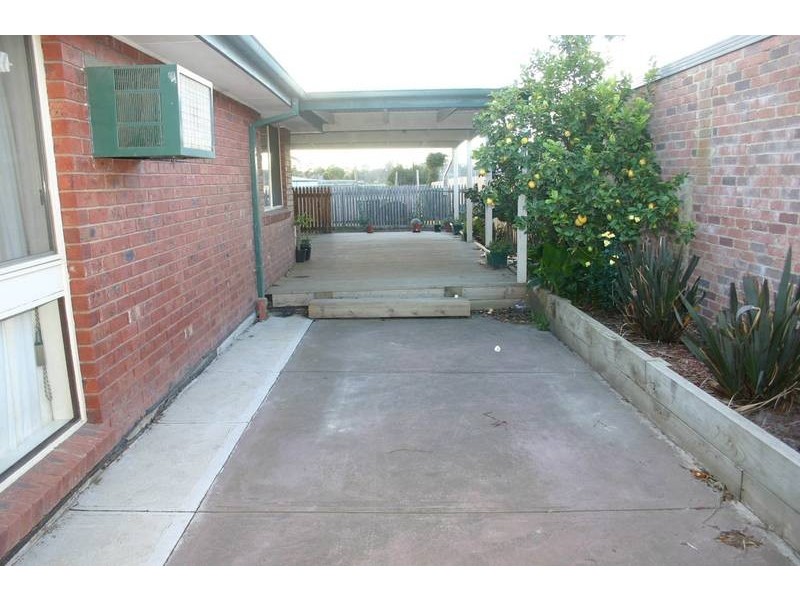 Cranbourne North VIC 3977
