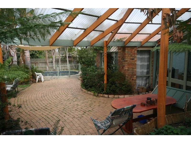 6 Musselburgh Court, Frankston VIC 3199