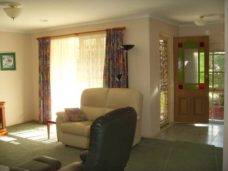 10 Bianco Court, Cranbourne North VIC 3977