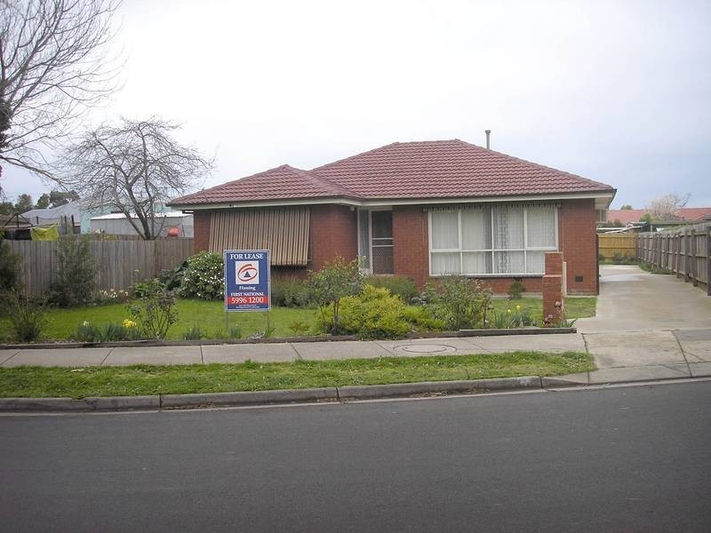 1A Averne Street, Cranbourne VIC 3977