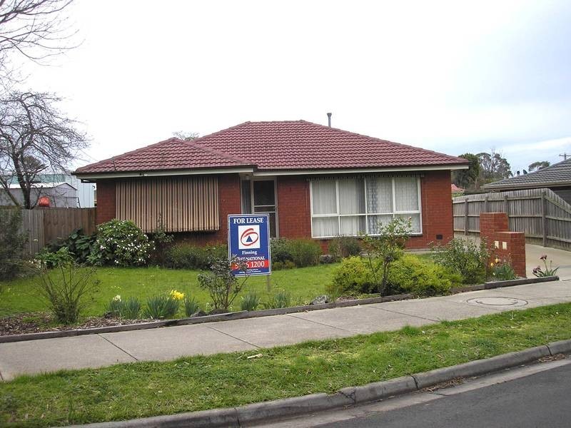 1A Averne Street, Cranbourne VIC 3977