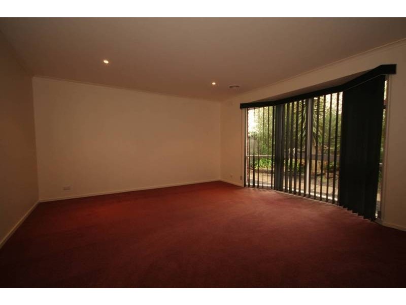 Cranbourne North VIC 3977