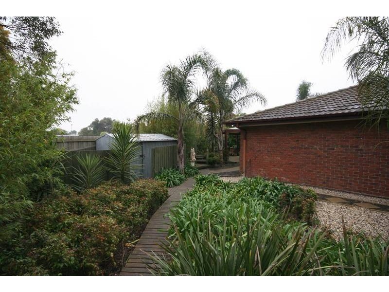 Cranbourne North VIC 3977