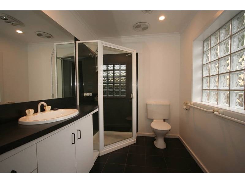 Cranbourne North VIC 3977