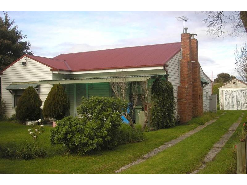 16 Duff Street, Cranbourne VIC 3977