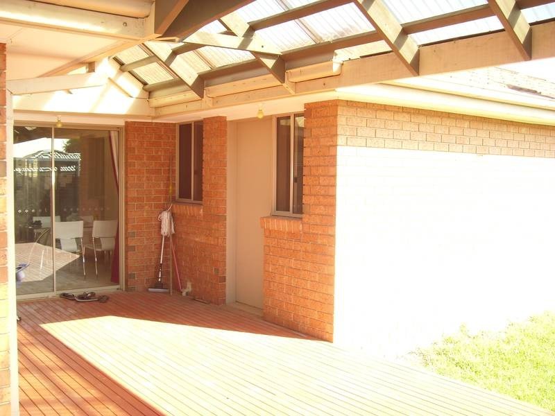 17 Raffindale Drive, Cranbourne VIC 3977
