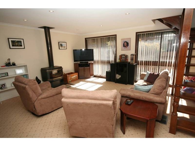 10 Rimfire Crescent, Cranbourne VIC 3977