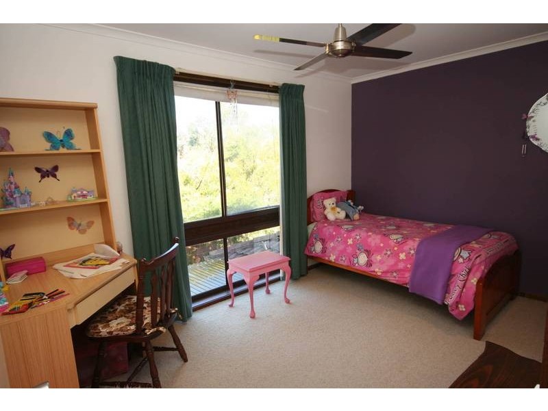10 Rimfire Crescent, Cranbourne VIC 3977