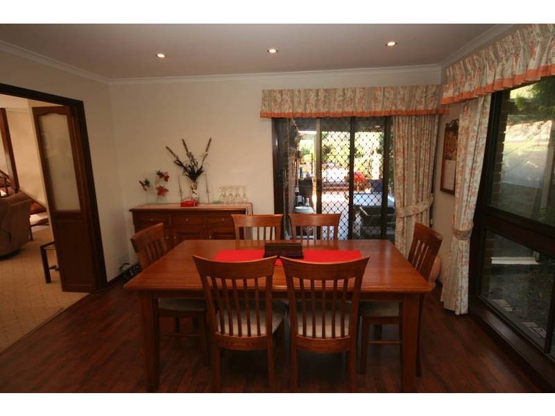 10 Rimfire Crescent, Cranbourne VIC 3977