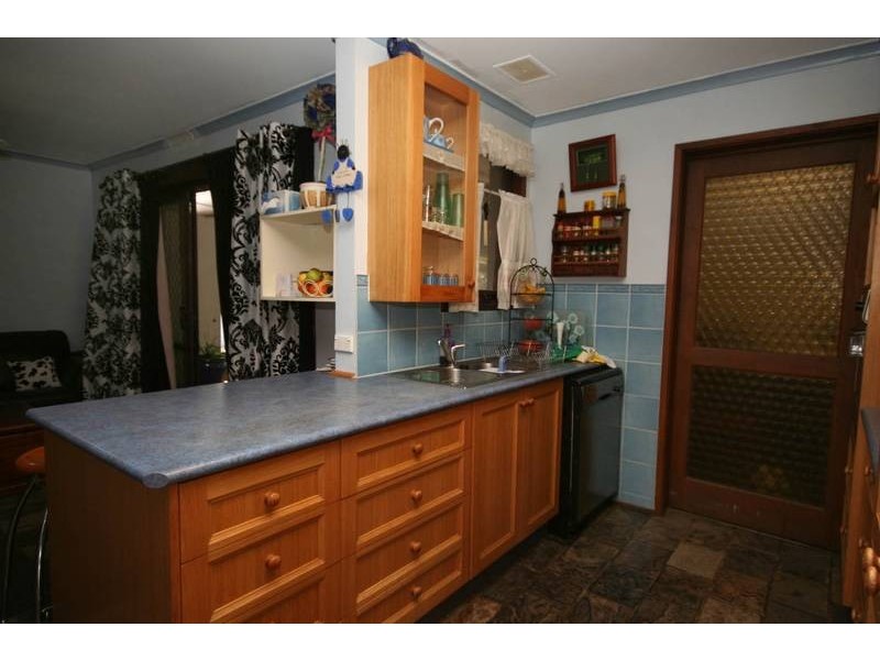 12 Latrobe Street, Cranbourne VIC 3977