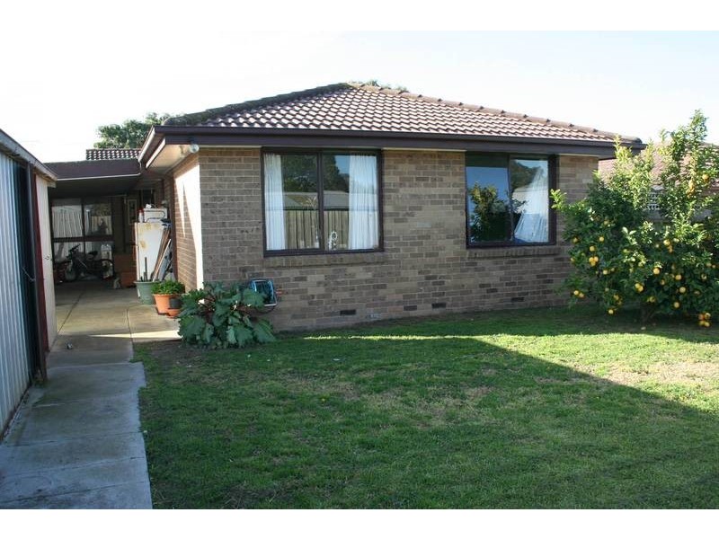 12 Latrobe Street, Cranbourne VIC 3977