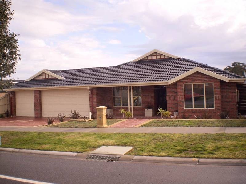 5 Trevino Way, Cranbourne North VIC 3977
