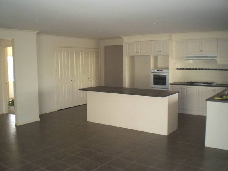 5 Trevino Way, Cranbourne North VIC 3977