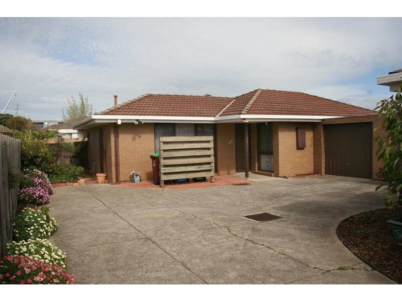 4/32 Childers Street, Cranbourne VIC 3977