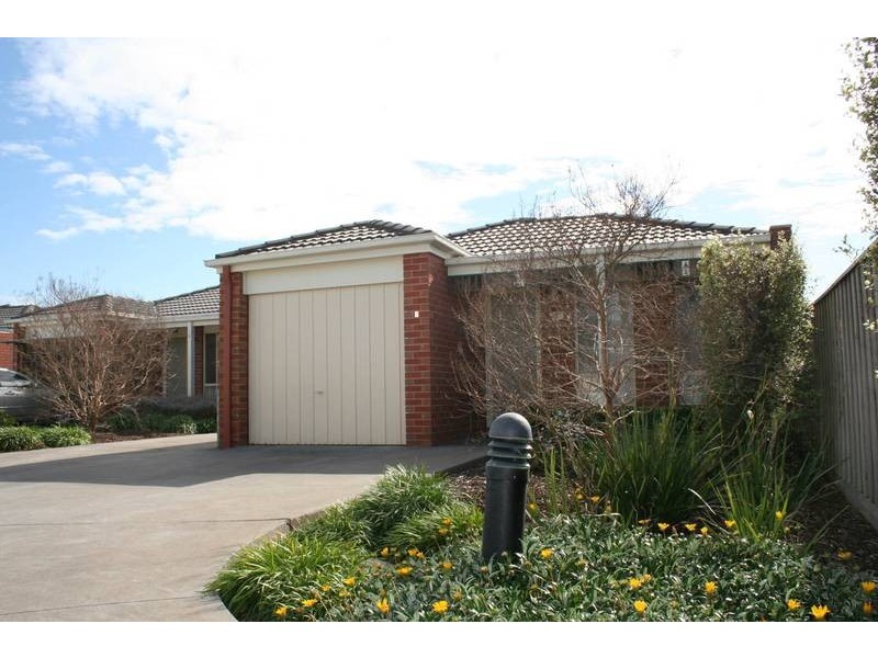 7/21 Merrijig Avenue, Cranbourne VIC 3977