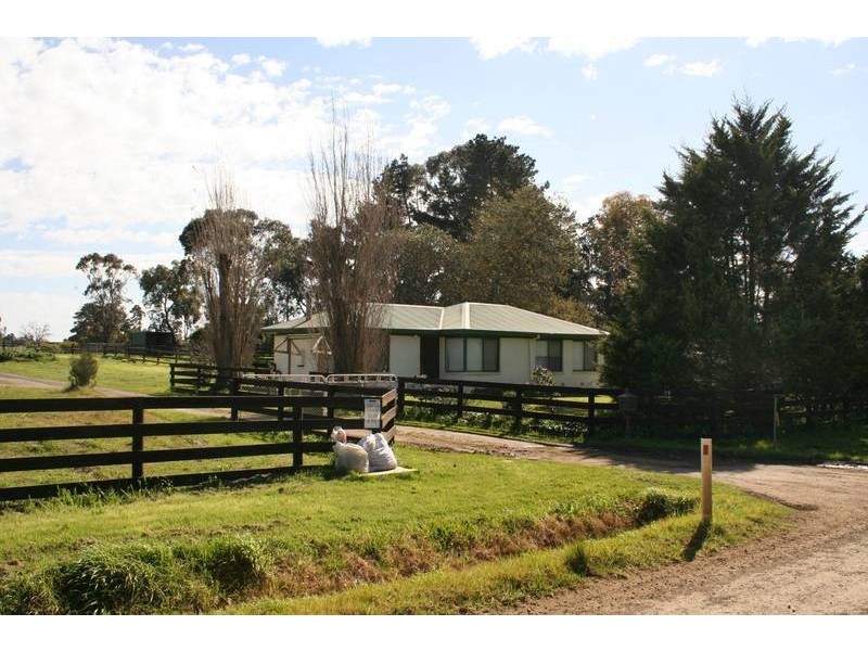 29 Cross Road, Devon Meadows VIC 3977